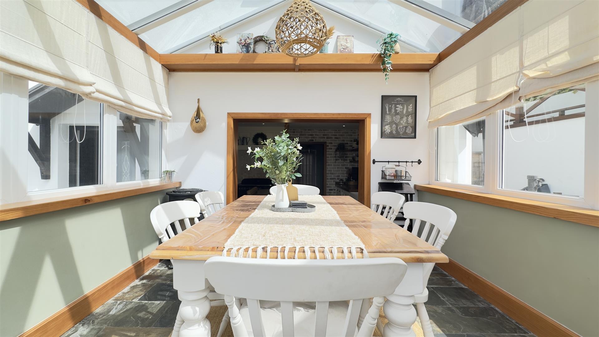 Image of House - 5 Bedrooms - 4 Bathrooms for Sale in Other South District-Gibraltar, Image 19